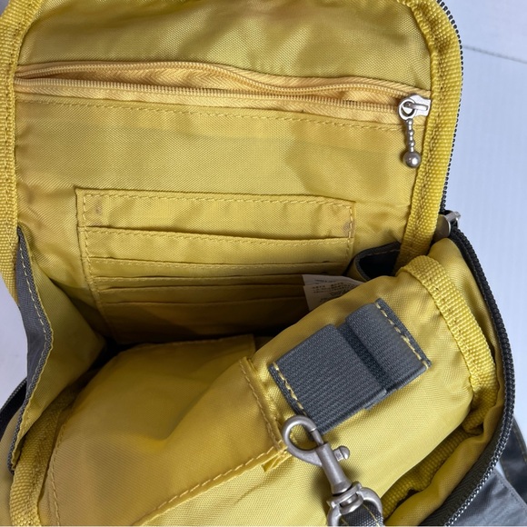 Baggallini Gray Crossbody Bag multi compartment travel - Picture 8 of 8